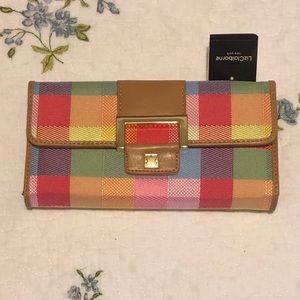 NWT Liz Claiborne Ladies Wallet